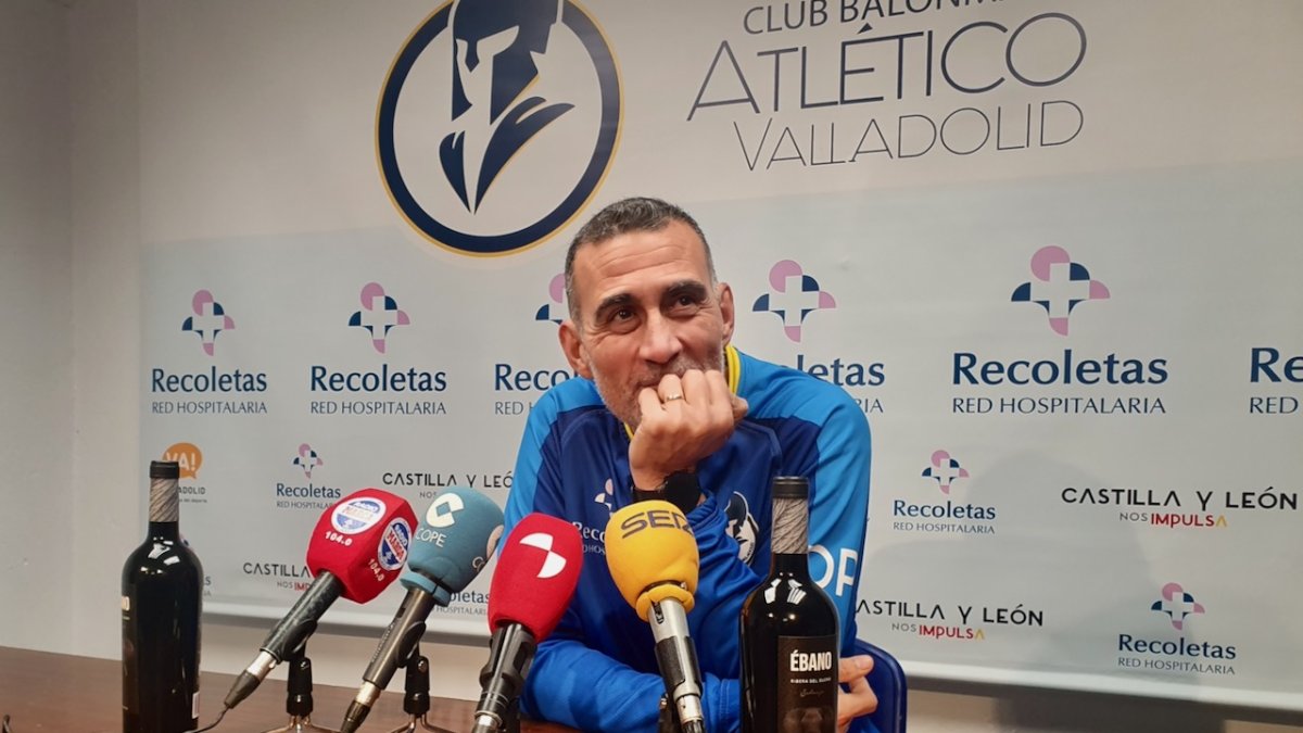 Pisonero, en la rueda de prensa previa.