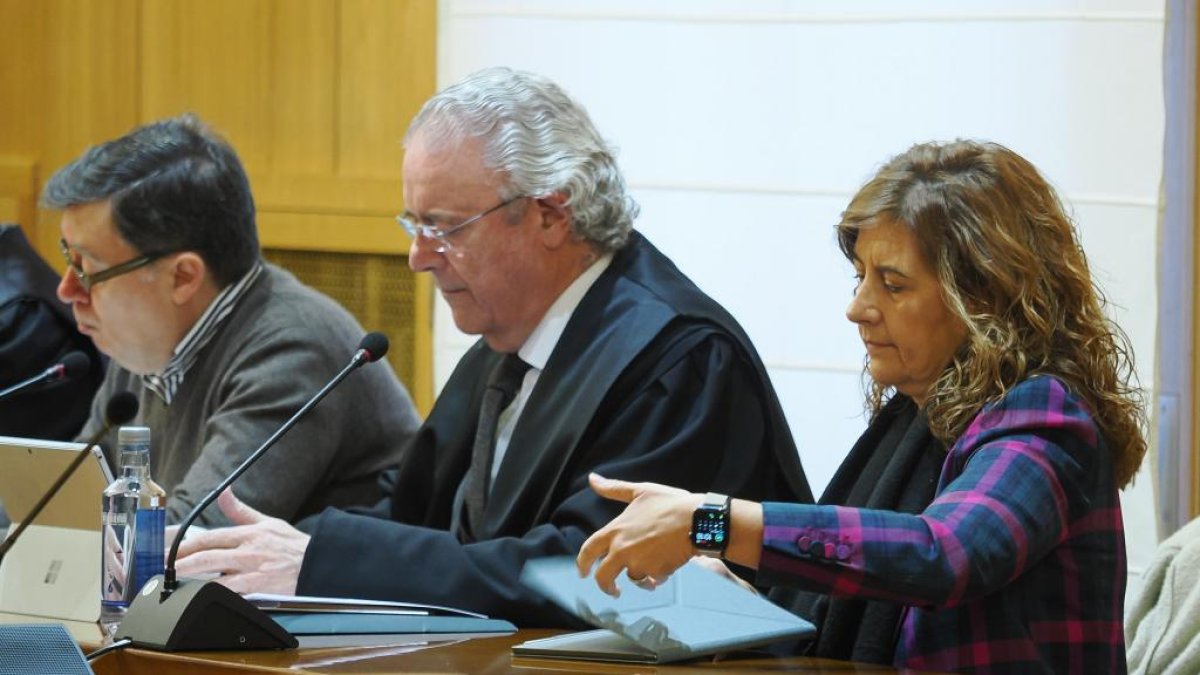 Primera sesión del juicio en Valladolid del caso conocido como 'Perla Negra', en el que se sientan en el banquillo de los acusados doce ex altos cargos de la Junta de Castilla y León y empresarios. -PHOTOGENIC