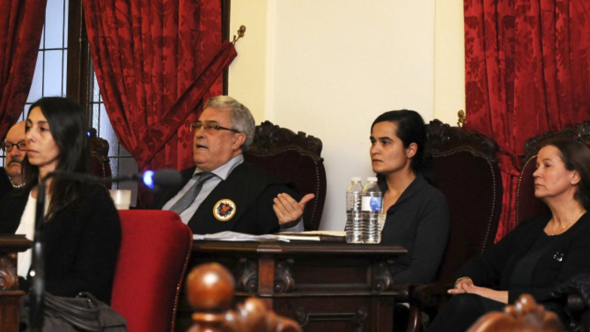 Raquel Gago, Triana Martínez y Montserrat González, en una imagen de archivo durante el juicio