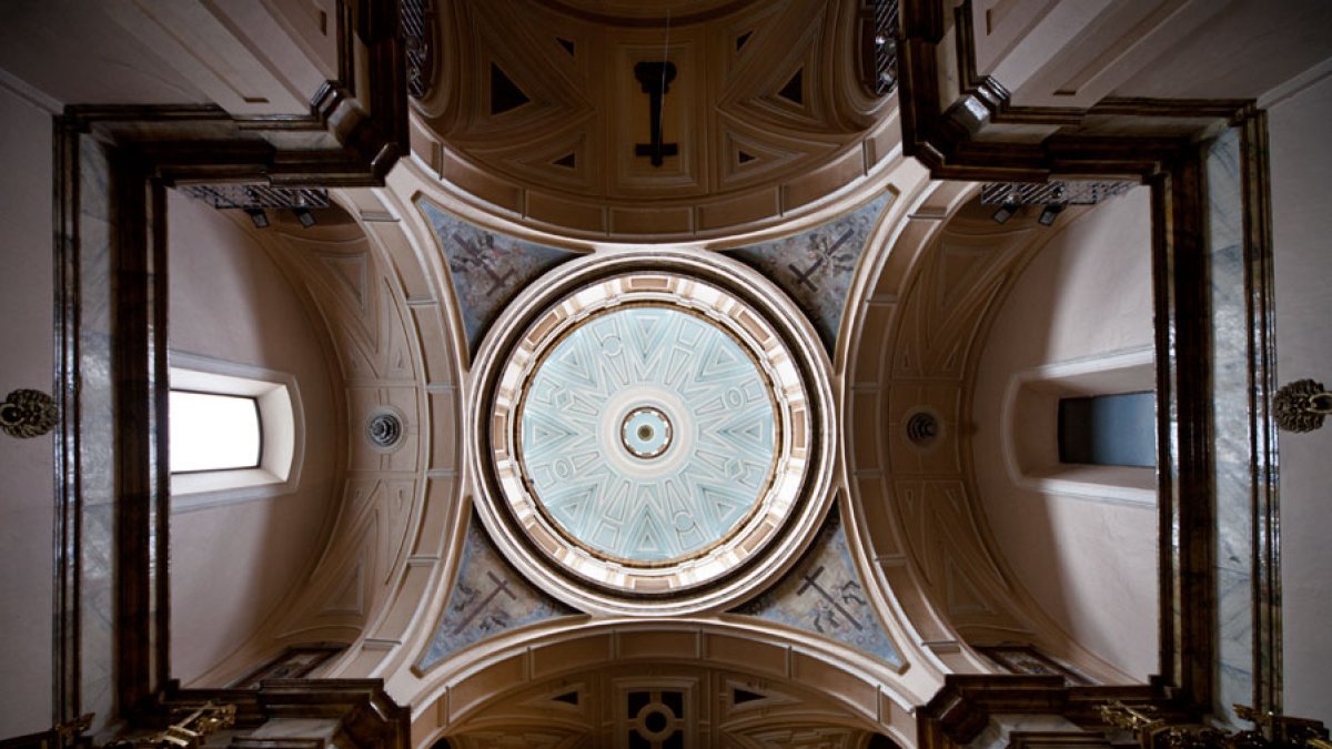 Cúpula de la Iglesia de la Vera Cruz antes del derrumbe