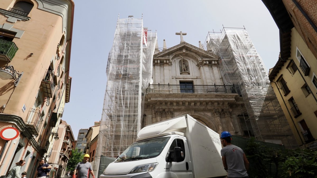 Traslado de imágenes de la Vera Cruz el pasado viernes.