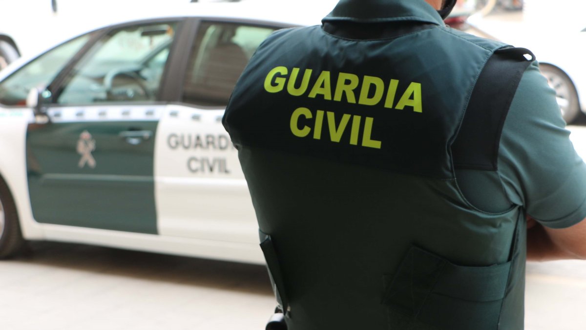 GUARDIA CIVIL - Archivo