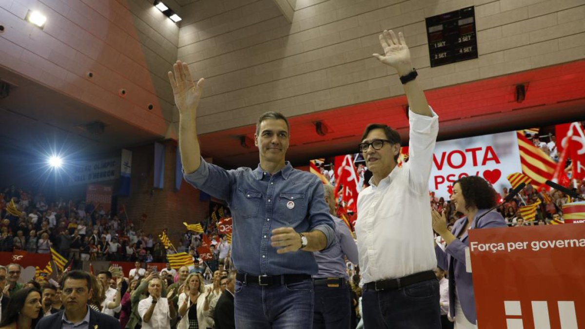 Pedro Sánchez y Salvador Illa