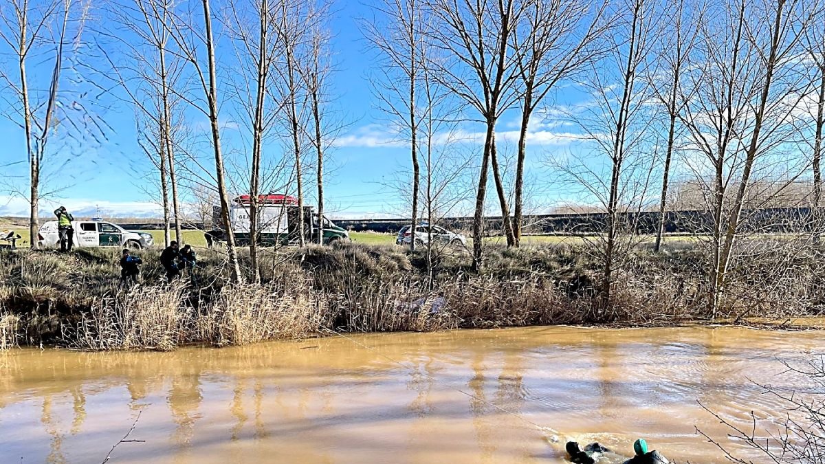 La Guardia Civil recupera el cadáver de una mujer que se ahogó en un río de Palencia el pasado año. GUARDIA CIVIL