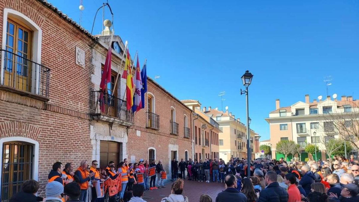 Manifestación de voluntarios de Protección Civil de Laguna tras el cese de su jefe de equipo, Jorge García Ramón. Imagen de archivo.