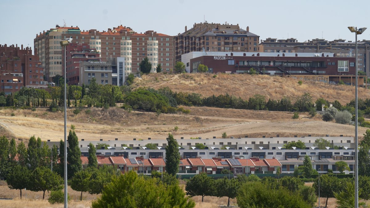 Ladera suroeste de Parquesol, con algunas de las parcelas que se urbanizarán.