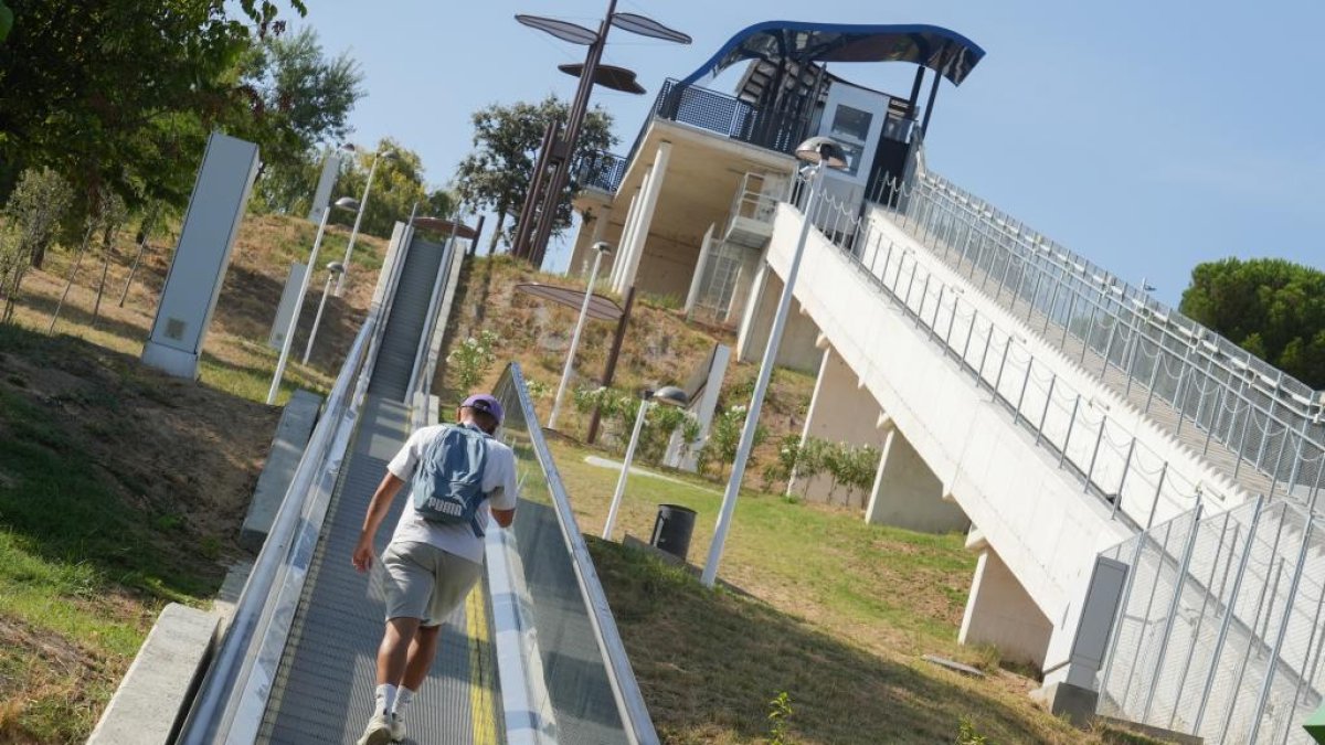 Rampa inferior del elevador público de la ladera este de Parquesol