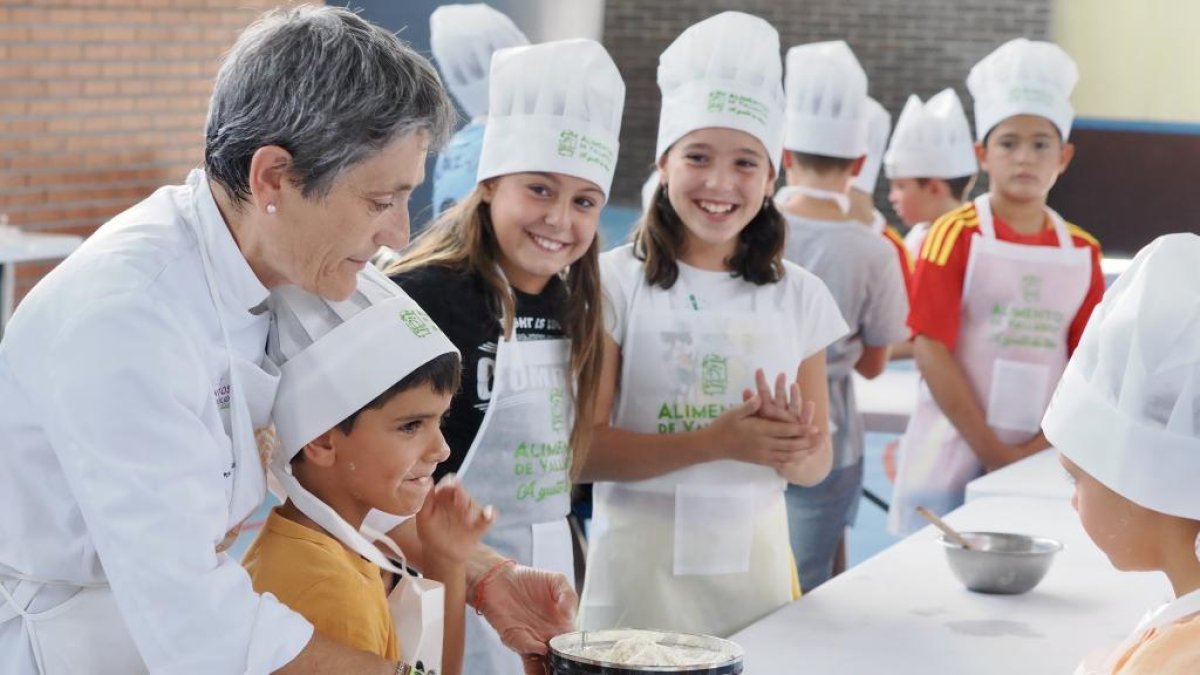 Taller de pan en la Semana Cultural de Renedo de Esgueva.