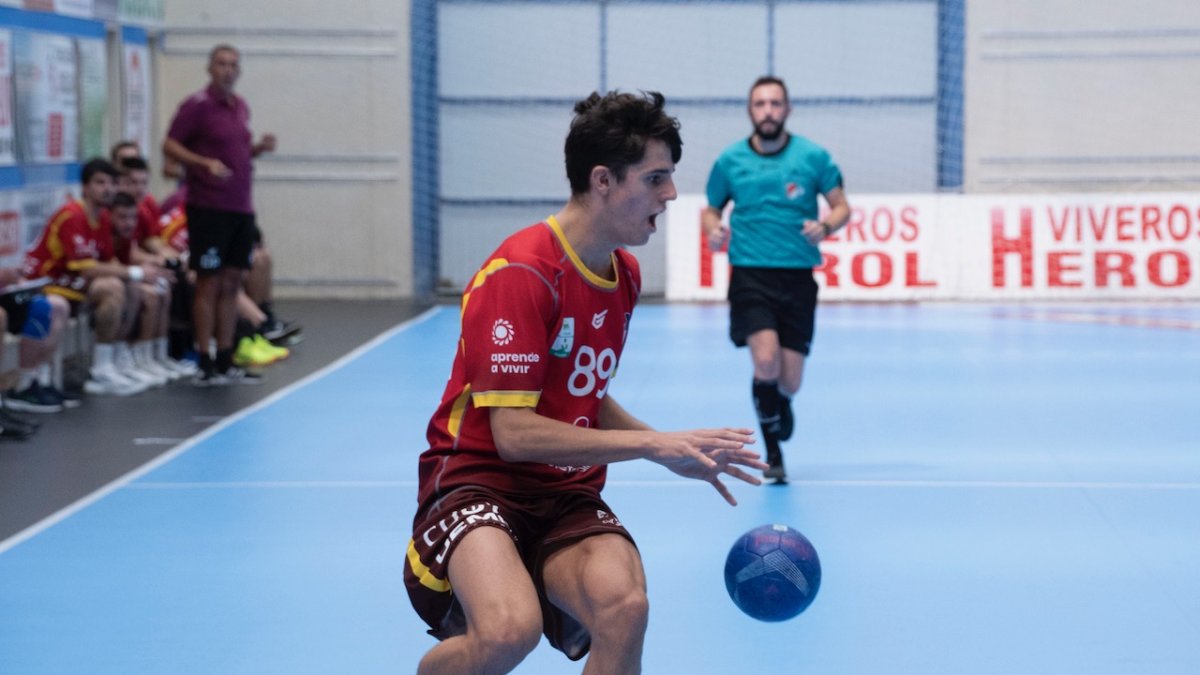 Adrián Pons en un partido de pretemporada con el primer equipo