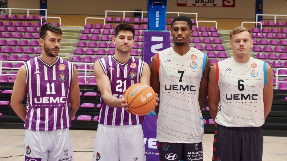 Presentación de las nuevas equipaciones del Real Valladolid Baloncesto