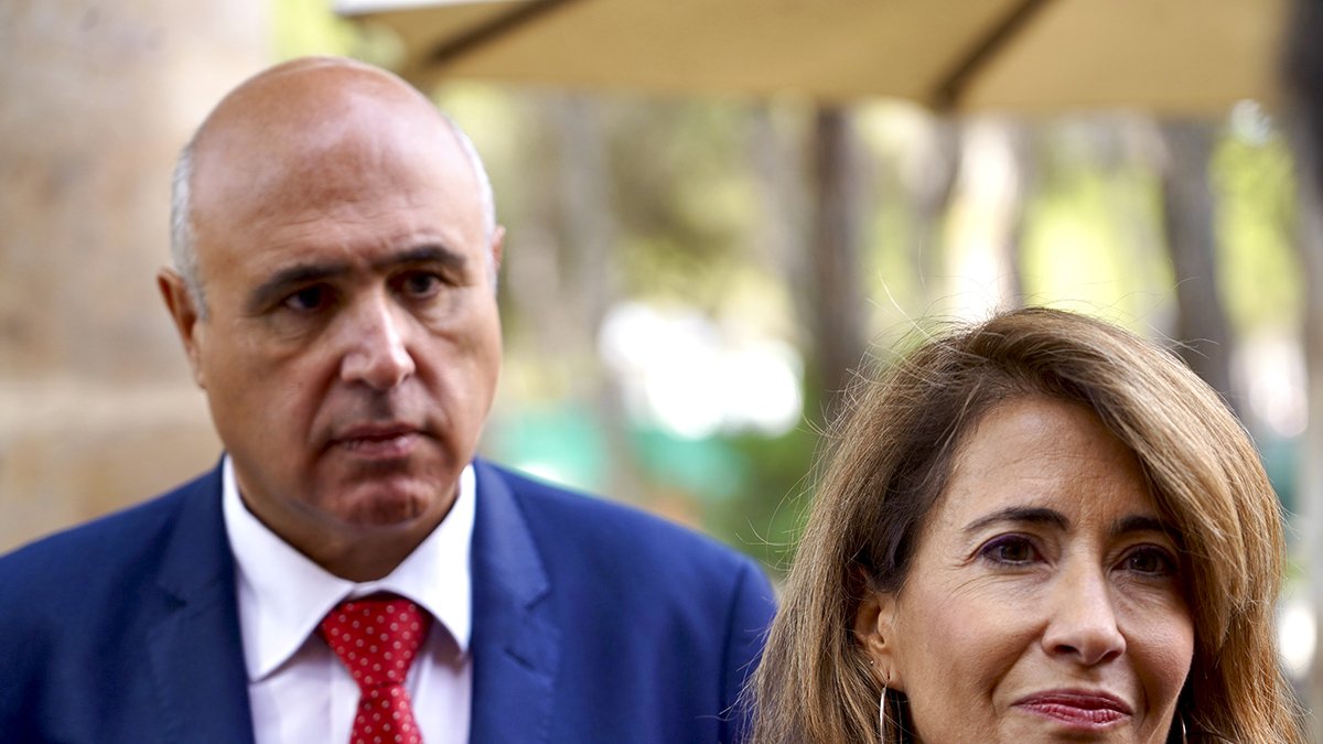 La presidenta de Paradores, Raquel Sánchez, y el subdelegado del Gobierno de Valladolid, Jacinto Canales.