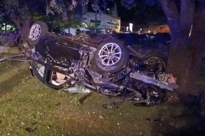 Estado del vehículo después del accidente en Valsur