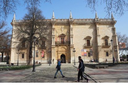 Fachada principal del Palacio de Santa Cruz, sede del Rectorado de la Universidad de Valladolid. / UVA