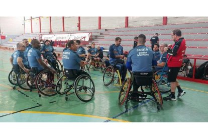 Entrenamiento de la selección española. / E. M.