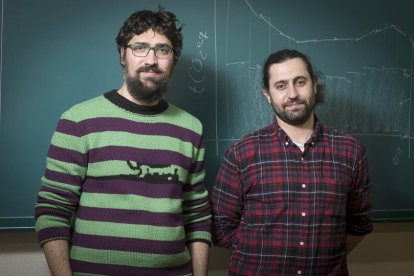 01/02/2022 Residencia Alfonso VIII (Valladolid). Íñigo Capellán Pérez y Gaspar Manzanera Benito, responsables de un proyecto de investigación sobre el cambio climático. Photogenic/ Iván Tomé