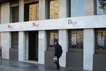 Imagen de una Oficina del Ecyl en Valladolid.- E.M.