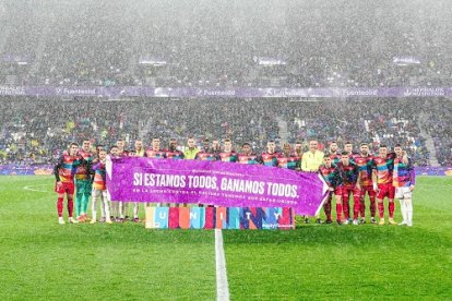 Once del Real Valladolid, en su lucha contra el racismo.