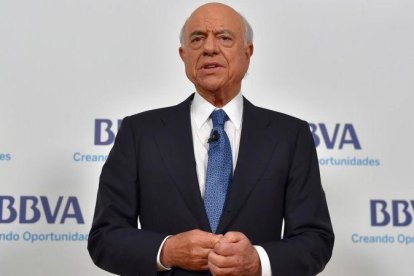 El expresidente del BBVA Francisco González.-ANDER GILLENEA