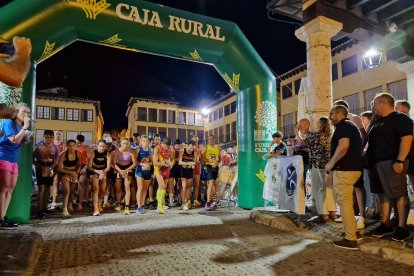 XI Legua Real Nocturna de Tordesillas.- AYTO. DE TORDESILLAS