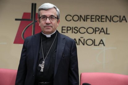 Luis Argüello durante una intervención en la Conferencia Episcopal. E.M.