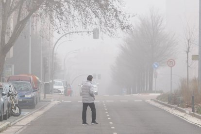 La niebla en Parquesol, Valladolid, este viernes alrededor poco antes de la una del mediodía. PHOTOGENIC