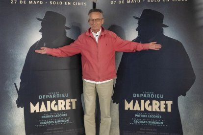 El cineasta francés Patrice Leconte presenta hoy en Valladolid 'Maigret', su último film, en los Cines Broadway. -ICAL