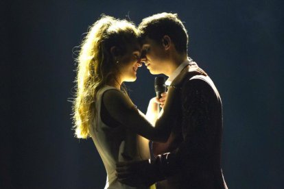 Alfred y Amaia, durante el ensayo de este 4 de mayo en el Altice Arena de Lisboa.-/ PERIODICO