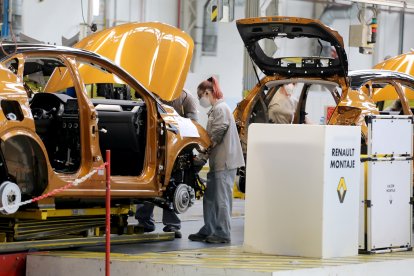 Montaje del Renault Captur en una imagen de archivo.- ICAL