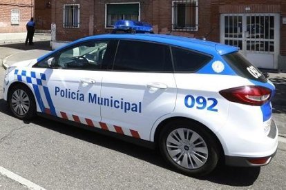 Imagen de archivo de un coche de la Policía Municipal. - E.M.