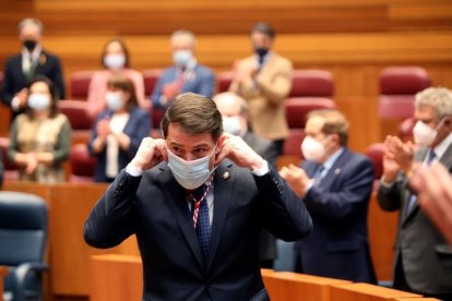 El presidente de la Junta, Alfonso Fernández Mañueco, durante la toma de posesión.- ICAL