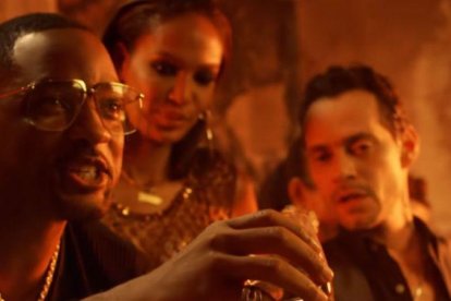 Will Smith y Marc Anthony, en el clip de Está rico.-YOUTUBE