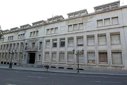 Colegio El Salvador, junto a San Pablo. / D.V.