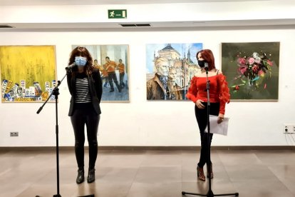 Ana Redondo y Helen Fernández en la presentación del Salón de Otoño.