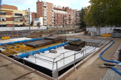 Obras del túnel bajo las vías en la calle Padre Claret. -J.M. LOSTAU