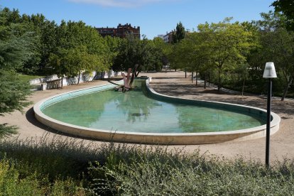 Parque en torno al Espacio La Granja en Villa del Prado. -J.M. LOSTAU