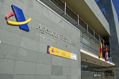 Fachada de la Agencia Tributaria en Valladolid.-WELLINGTON DOS SANTOS