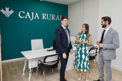 Caja Rural de Salamanca inaugura una nueva oficina en la ciudad de Valladolid, en el barrio de Santa Clara. -ICAL