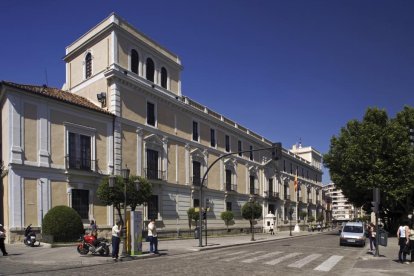 Imagen de la fachada principal del Palacio Real de Valladolid, en la plaza de San Pablo de la capital vallisoletana.-