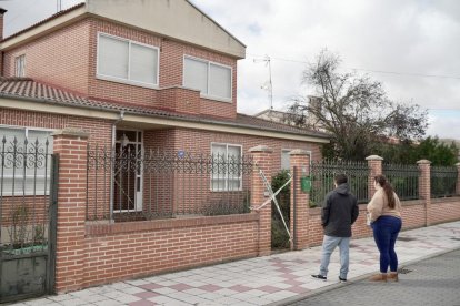 Vivienda en la calle Guindales de Santovenia donde la Guardia Civil impidió un intento de okupación. -PHOTOGENIC