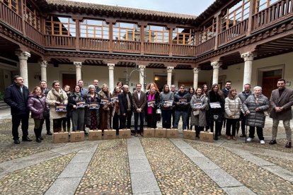 Entrega del VIII Concurso Escaparates de Navidad Pueblos de Valladolid - E. PRESS