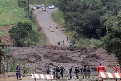 Tareas de rescate en Brumadinho.-AP / ANDRE PENNER