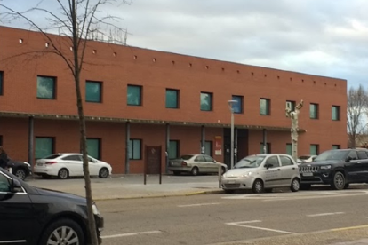 Fachada del Centro de Salud de Laguna del Duero. -E.M