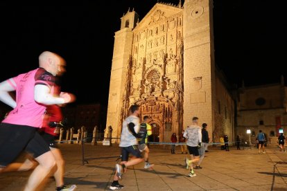 Imagen de la Carrera Ríos de Luz el pasado año. / M. ÁLVAREZ