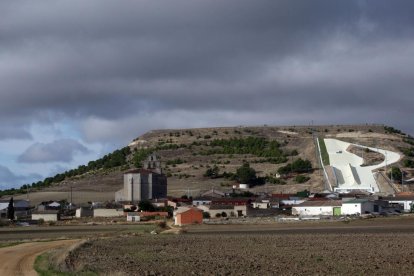 Vista de las instalaciones de Meseta Ski.-ICAL