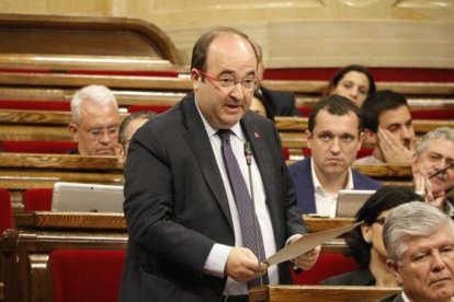 El primer secretario del PSC, Miquel Iceta, en el Parlament-MARIA BELMEZ / ACN