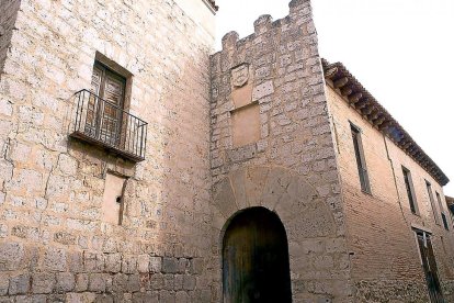 Palacio de los Alderete, en la calle San Antolín de Tordesillas.-EL MUNDO