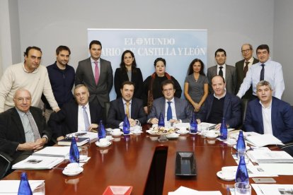 Reunión, ayer del jurado de la IV edición de los premios La Posada de EL MUNDO DE CASTILLA Y LEÓN-LOSTAU