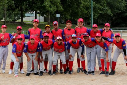 Integrantes del equipo de los Tigres de Madrid. / MONTSE ÁLVAREZ