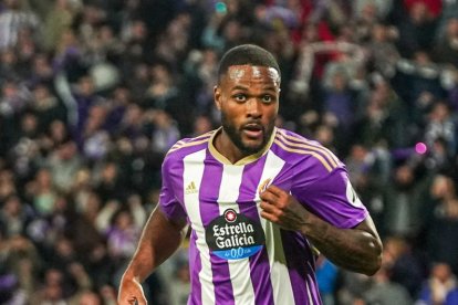 Cyle Larin.