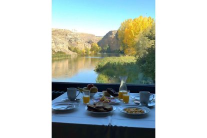 Vista del Duratón desde el Hotel Molino Grande de San Miguel de Bernuy. / E. M.